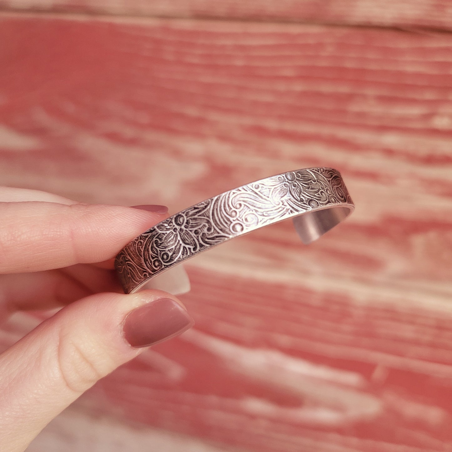 Tarnished Paisley Floral Print Silver Bracelet